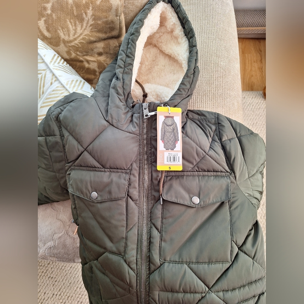 Levi's Women's Soft Sherpa Lined Diamond Quilted Long Parka Jacket - Size Small